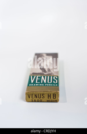 Venus Drawing 3800 HB Vintage Pencil – GREER Chicago