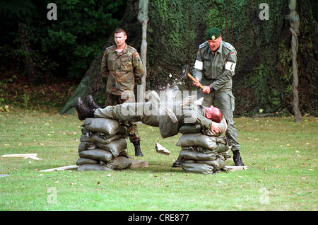 Bundeswehr soldiers, terrain and Sportuebungen, Berlin, Germany Stock Photo