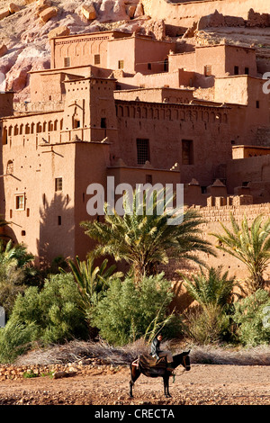 Traditional Berber adobe architecture, Kasbah in Aït Benhaddou, UNESCO World Cultural Heritage, Morocco, Africa Stock Photo