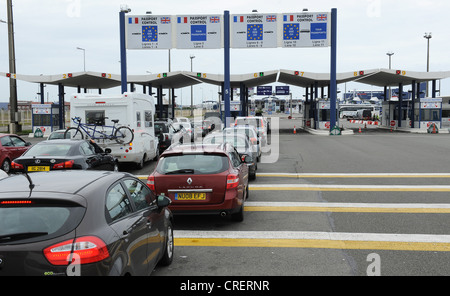 Queues Of Vehicles At The UK Border Control In Calais France Stock 
