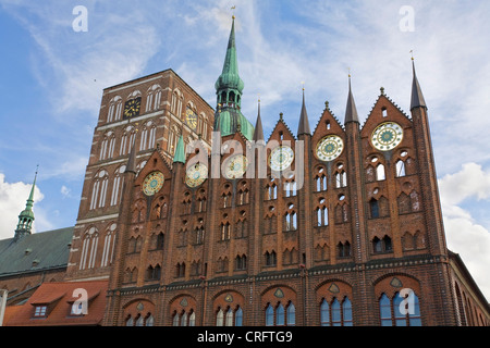Old Market Square with the Gothic Town Hall and St. Nicholas' Church, Germany, Mecklenburg-Western Pomerania, Stralsund Stock Photo