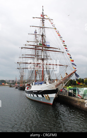 Stavros S Niarchos is a British brig-rigged tall ship Stock Photo