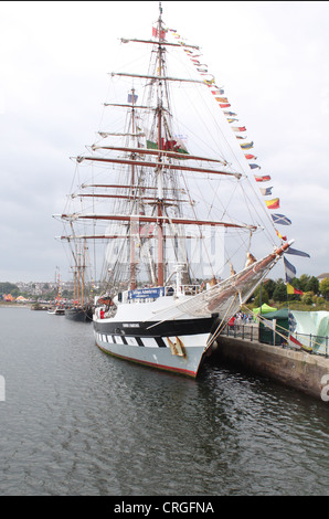 Stavros S Niarchos is a British brig-rigged tall ship Stock Photo