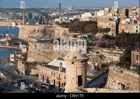 A view of the city walls of Valletta from the Upper Barrakka Gardens, Malta Stock Photo