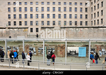 Berlin, Germany. Preserved section of the Berlin Wall within the Topographie des Terrors exhibition - Detlev-Rohwedder-Haus Stock Photo