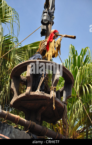 pirate in the crows nest Stock Photo - Alamy