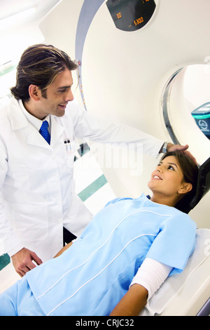 doctor and patient doing an MRI scan Stock Photo