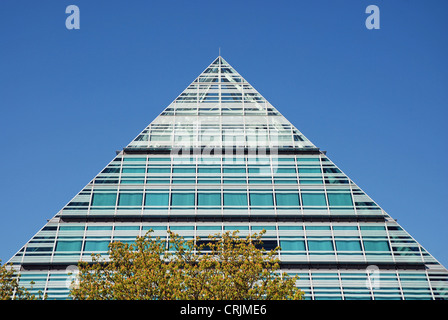 neue state library, a glass pyramid in the old city of Ulm (Fischerviertel), Germany, Baden-Wuerttemberg, Ulm Stock Photo