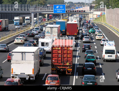 slow-moving traffic on motorway ring of Cologne, Germany, North Rhine-Westphalia, Cologne Stock Photo