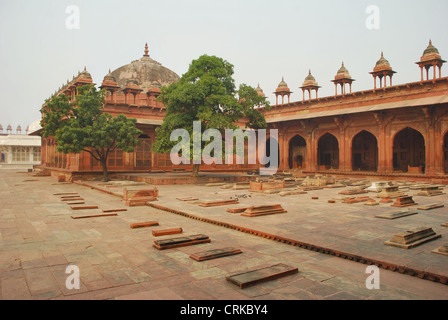 Tomb of Islam Khan. The tomb is topped by a dome and thirty-six small domed chhatris. Stock Photo