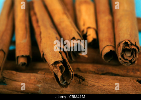 Cinnamon sticks as a herbal medicine have been traditionally been used to treat toothache and fight bad breath, to stave off the common cold, and aid digestion
