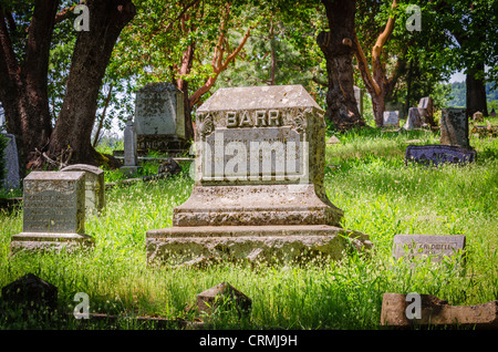 Tombstones in the Jacksonville Cemetery, Jacksonville, Oregon USA Stock Photo