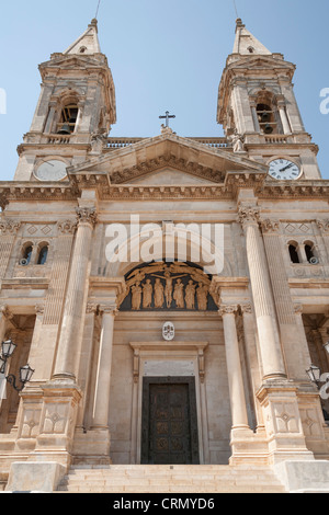 Basilica Minori Dei Santi Cosma E Damiano, Alberobello, province of Bari, in the Puglia region, Italy Stock Photo