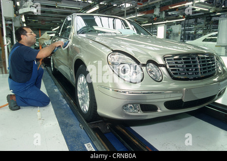 Production of the E-Class at the main plant in Stuttgart-Sindelfingen Stock Photo