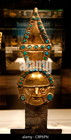 Gold Turquoise,Ceremonial knife Tumi Peru Sican culture Lambayeque  9-11th Century  South America ( Chimu culture ) Stock Photo