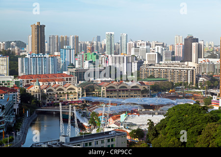 The Singapore River flows past Clarke Quay, a new area of nightlife restaurants and bars, Singapore, South East Asia Stock Photo