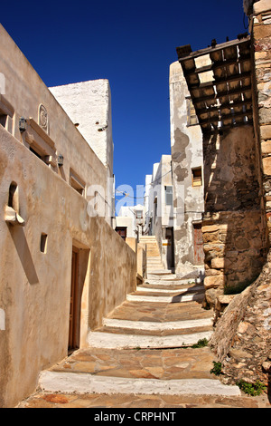 Beautiful  alley close to one of the gates of the castle of Sanoudos, Chora of Naxos, Cyclades, Greece Stock Photo