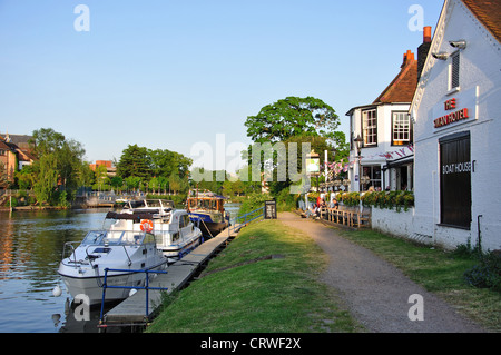 The Swan Hotel and riverside path, The Hythe, Egham, Surrey, England, United Kingdom Stock Photo