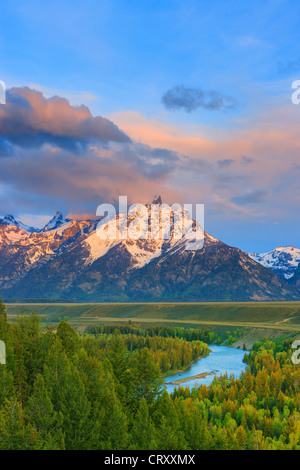 Sunrise at the Snake River Overlook at Grand Teton National Park in Wyoming, USA Stock Photo
