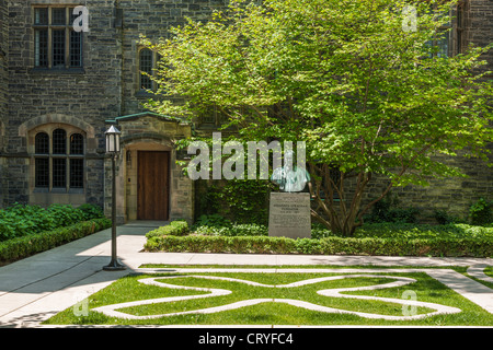 Trinity college quadrangle, Toronto University Stock Photo