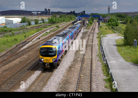 First TransPennine Express 185103 heads through Hatfield & Stainforth with 1B77 1126 Cleethorpes to Manchester Airport on 10/06/ Stock Photo
