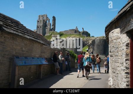 Corfe Castle ruins on a beautiful summers day Stock Photo