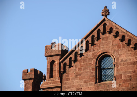 WASHINGTON DC, USA - Smithsonian Castle Architectural Detail. Architectural detail of the Smithsonian Castle on the National Mall (shot from the east looking west). Originally comprising of exhibit and public engagement space, the Smithsonian Castle is now mostly taken up with the institution's administrative offices. Stock Photo