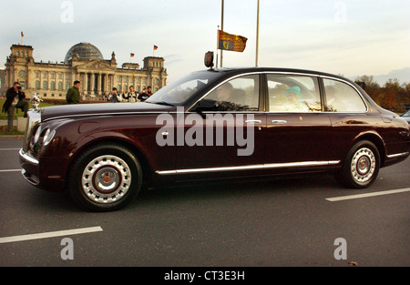 Queen Elizabeth II in London, Bentley before the Diet Stock Photo