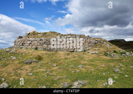 Dun Beag Broch an iron age defensive structure on the Isle of Skye Stock Photo