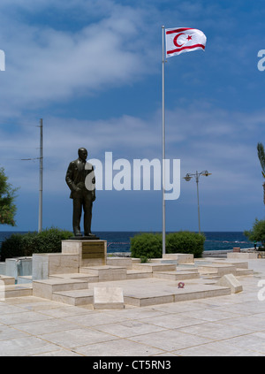 dh  KYRENIA NORTHERN CYPRUS Mustafa Kemal atatürk Ataturk statue flag Turkish republic of Northern Cyprus Stock Photo