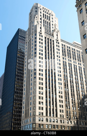 333 North Michigan avenue art deco building Chicago Illinois Stock ...