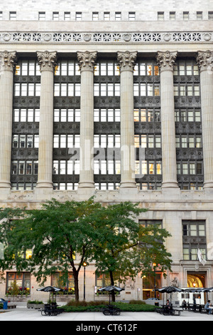 facade of Chicago City Hall, Illinois, USA Stock Photo - Alamy