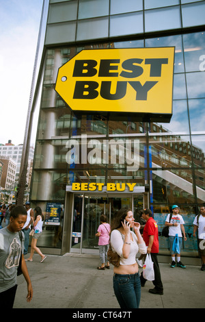 The Best Buy electronics store in Union Square in New York Stock Photo