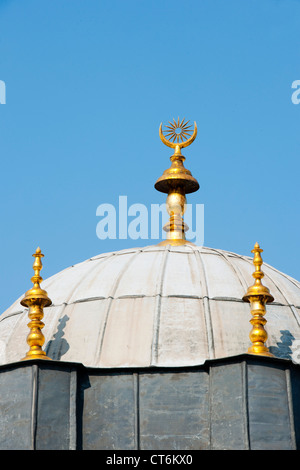 Türkei, Istanbul, Topkapi Saray, Zweiter Hof, Kuppel über dem Tor des Glücks (Bab-iSaadet, Akagalar Kapisi) Stock Photo