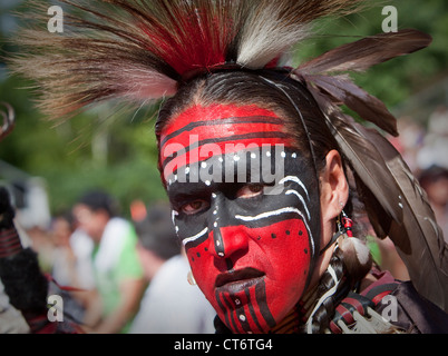 Gerry Hunter, a native of Lac-Simon indian Reservation and wearing Algonquin traditional dresses and paint Stock Photo