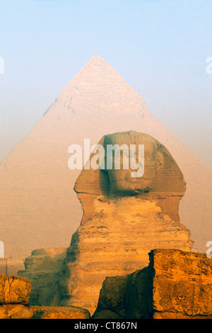 Sphinx statue and Cheops pyramid in Giza Egypt antique architecture ...