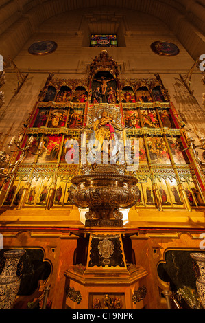 Main alter, Catedral de Nuestra Senora de la Almudena Cathedral, Madrid, Spain Stock Photo