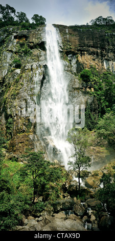 Diyaluma Falls, Haputale Wellawaya, Hill Country, Sri Lanka Stock Photo