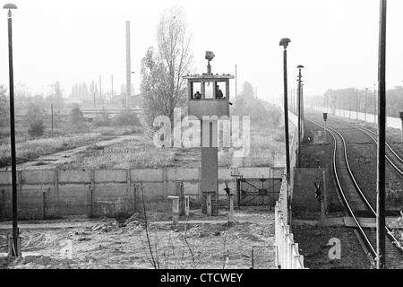 The Berlin Wall and watch tower at Staaken during the cold War Stock Photo