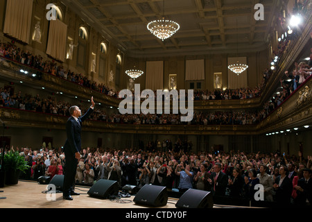 US President Barack Obama waives to the audience after delivering remarks at Symphony Hall June 25, 2012 in Boston, MA. Stock Photo