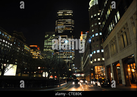 canary wharf night city london england uk Stock Photo - Alamy