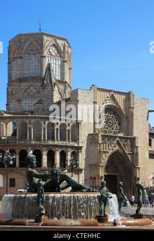 Spain, Valencia, Plaza de la Virgen, Cathedral, fountain, Stock Photo