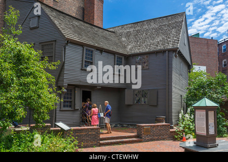 Tourists at the Paul Revere House on the Freedom Trail, North Square, North End, Boston, Massachusetts, USA Stock Photo