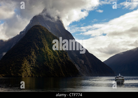 Scenery of Milford Sound, New Zealand 3