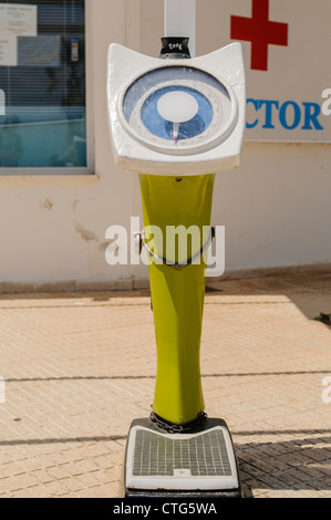 Old fashioned weighing scales Stock Photo