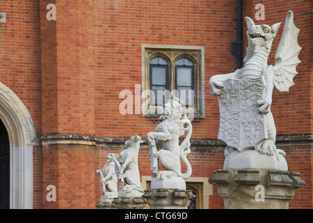 Heraldic Statues at the main entrance of Hampton Court Palace, London, Surrey, England, UK, United Kingdom, GB, Great Britain, B Stock Photo