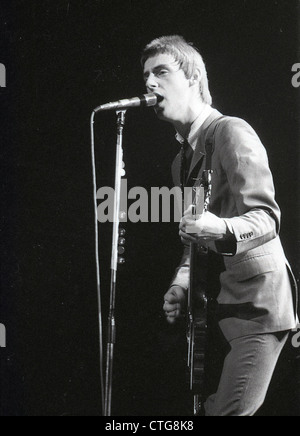 Paul Weller, The Jam Farewell tour 1982 Stock Photo: 103720906 - Alamy