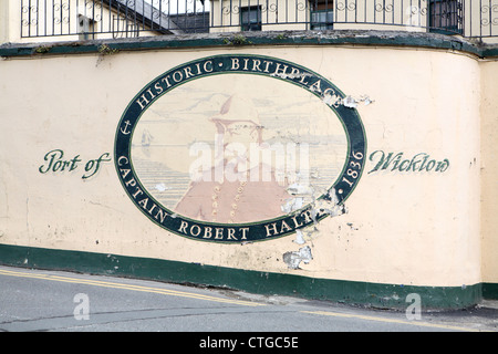 Painted wall in Wicklow Ireland celebrating the birthplace of Captain Robert Halpin Stock Photo