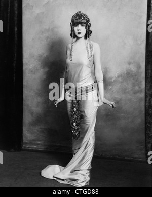 1920s egyptian revival fashion best sale