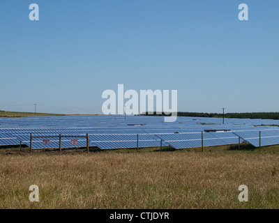 Solar panel park on farmland in Cornwall, UK Stock Photo